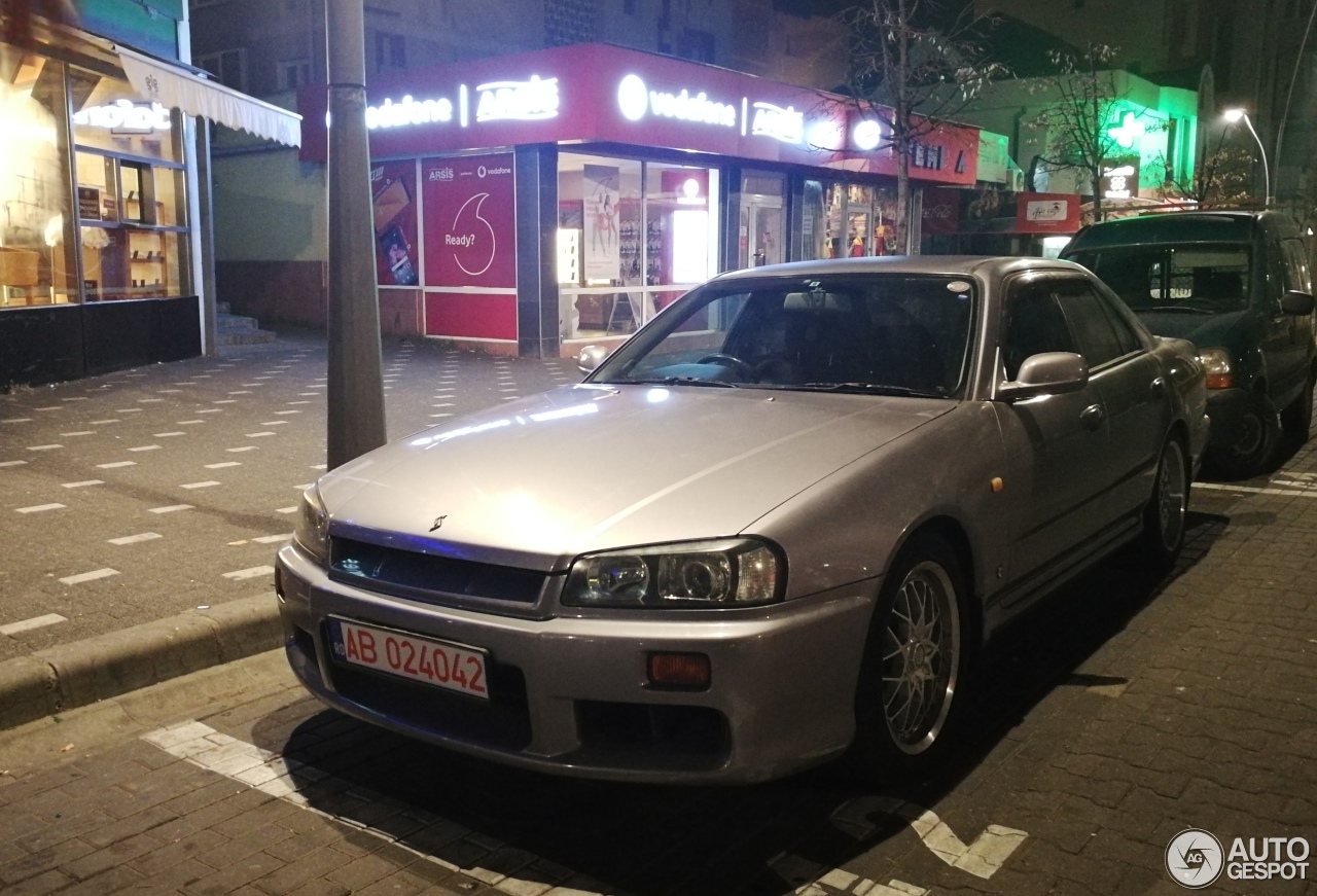 Nissan Skyline R34 Sedan