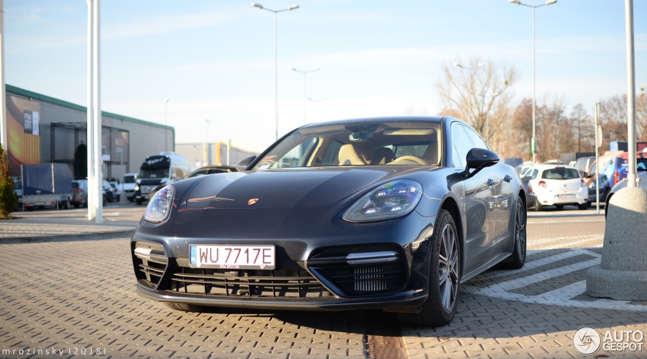 Porsche 971 Panamera Turbo