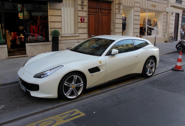 Ferrari GTC4Lusso