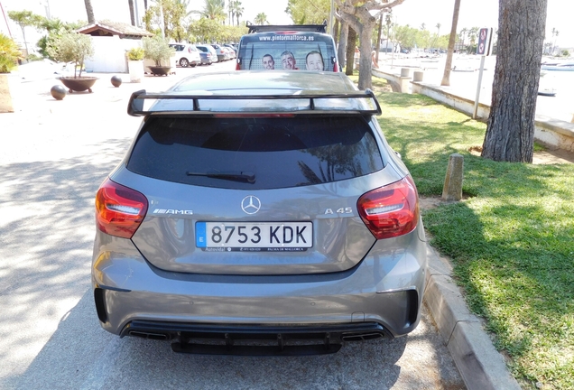 Mercedes-AMG A 45 W176 2015