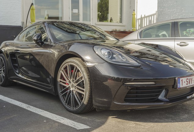 Porsche 718 Cayman S