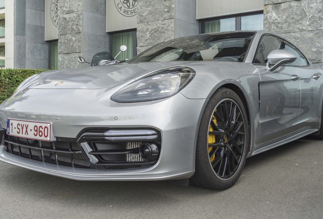 Porsche 971 Panamera Turbo S E-Hybrid