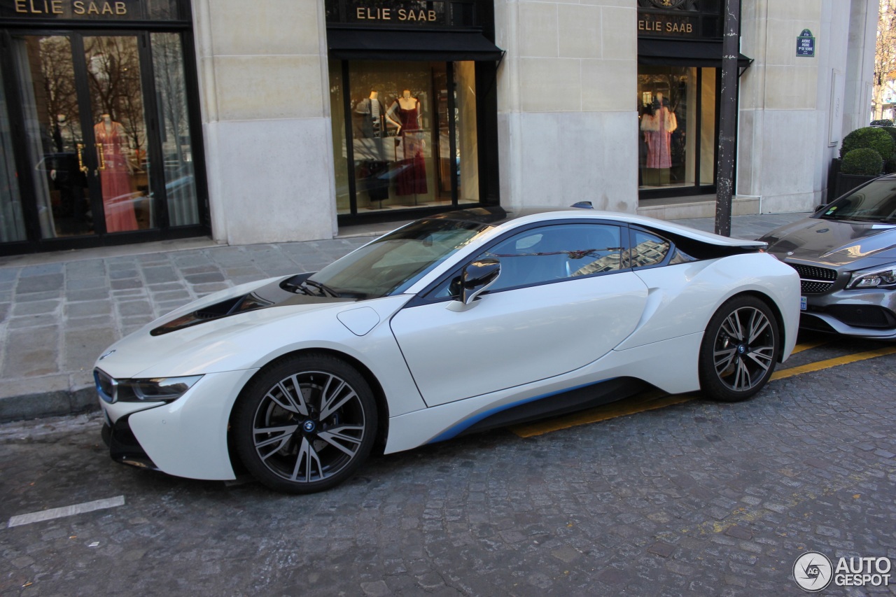 BMW i8