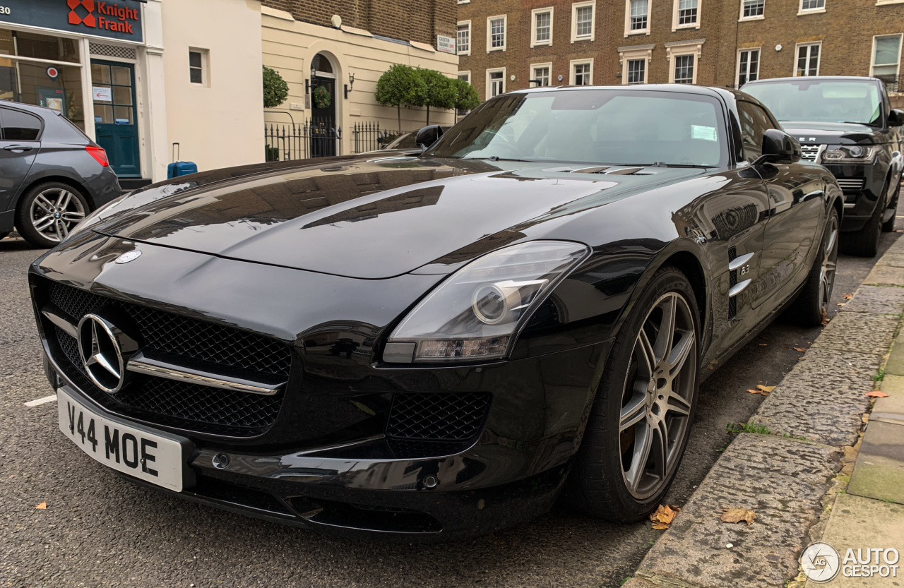 Mercedes-Benz SLS AMG