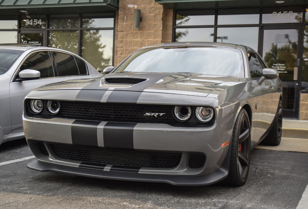 Dodge Challenger SRT Hellcat