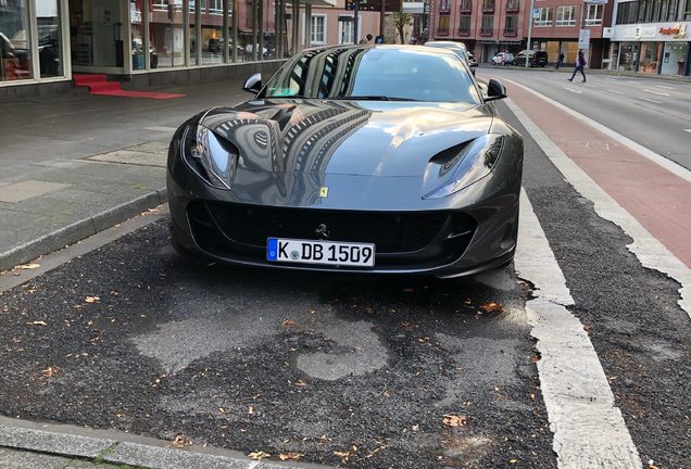 Ferrari 812 Superfast