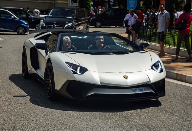 Lamborghini Aventador LP750-4 SuperVeloce Roadster