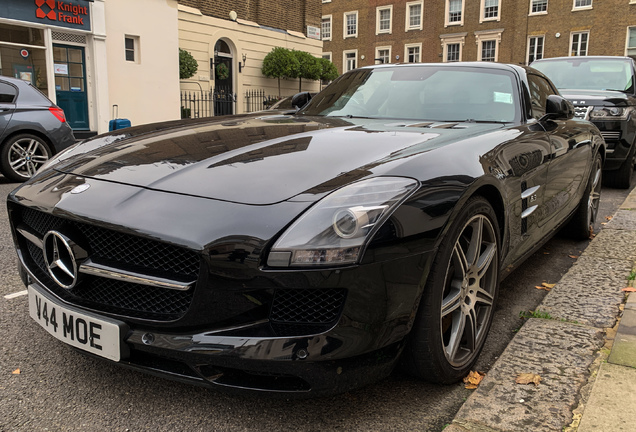 Mercedes-Benz SLS AMG