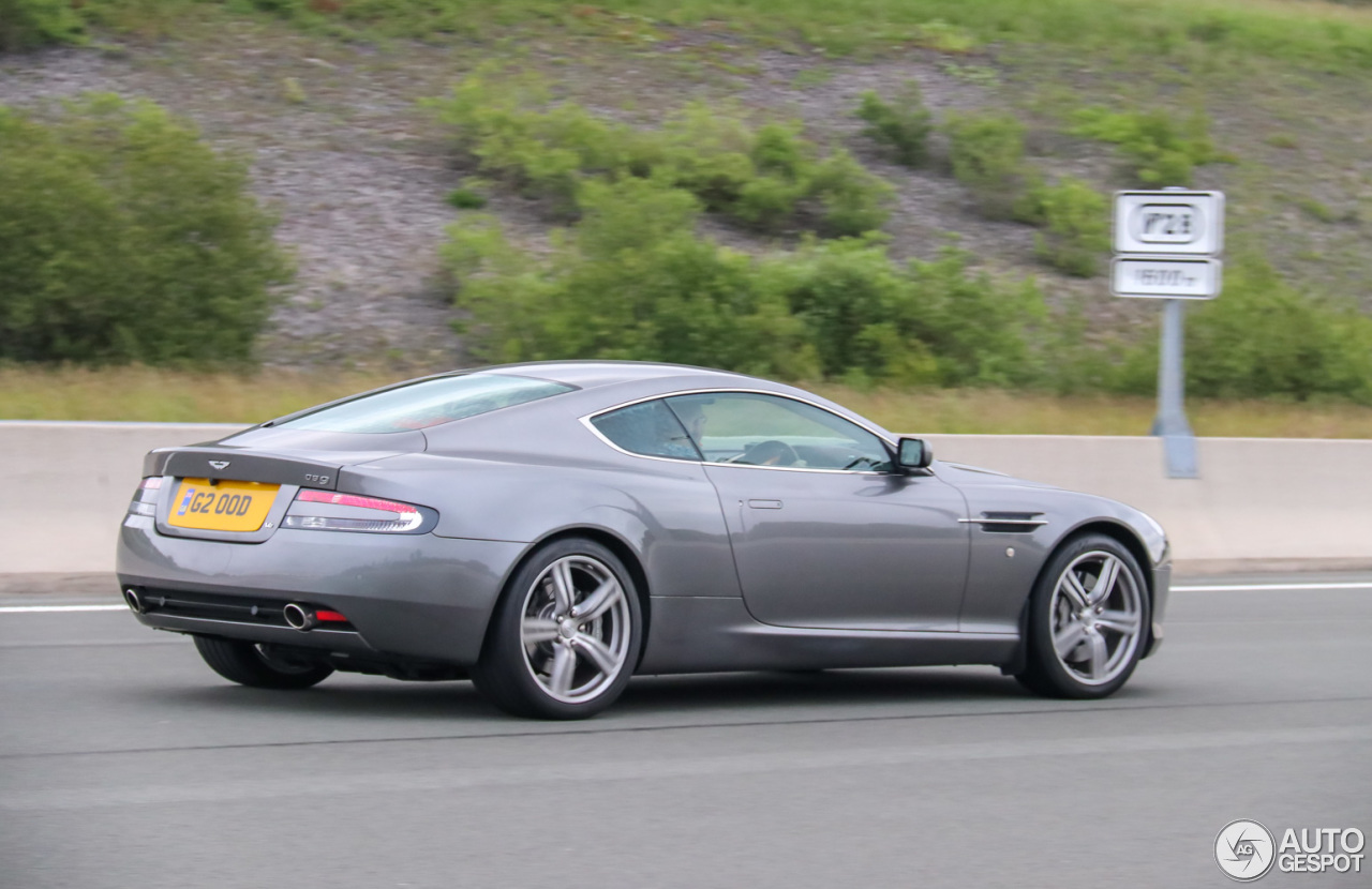 Aston Martin DB9