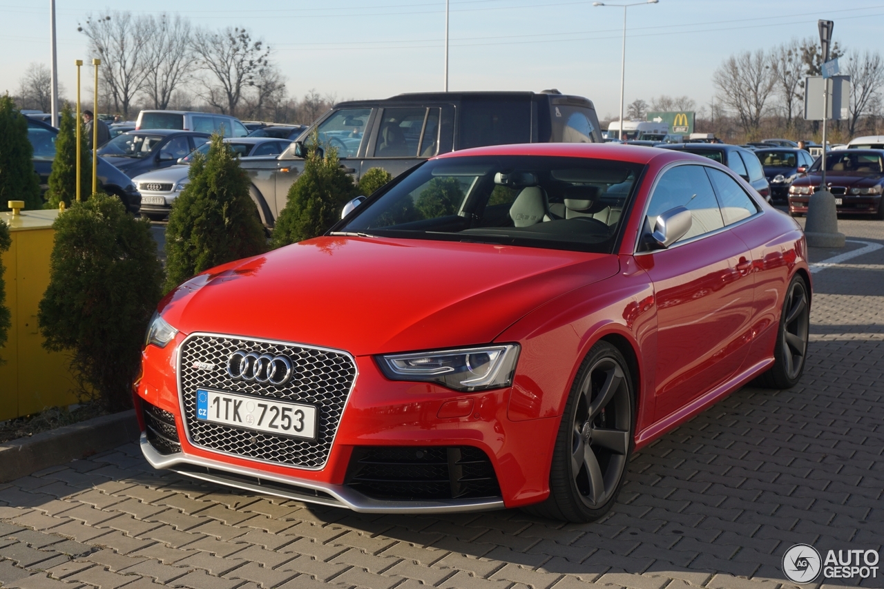 Audi RS5 B8 2012