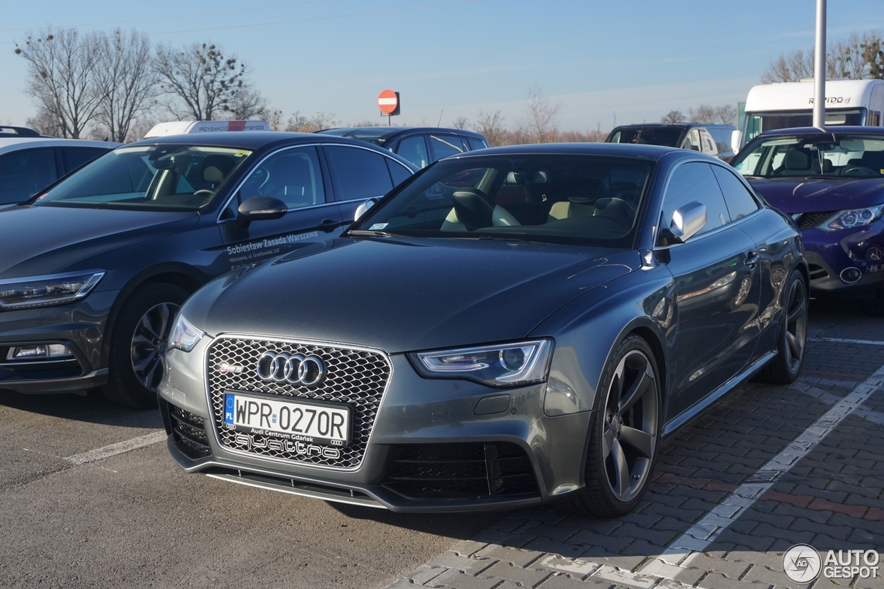 Audi RS5 B8 2012