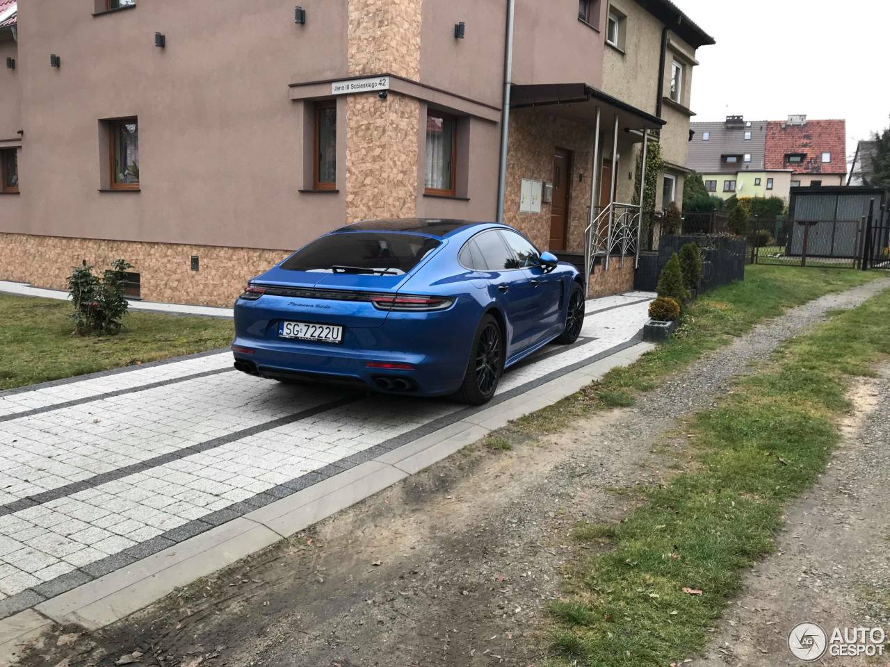 Porsche 971 Panamera Turbo