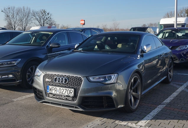 Audi RS5 B8 2012