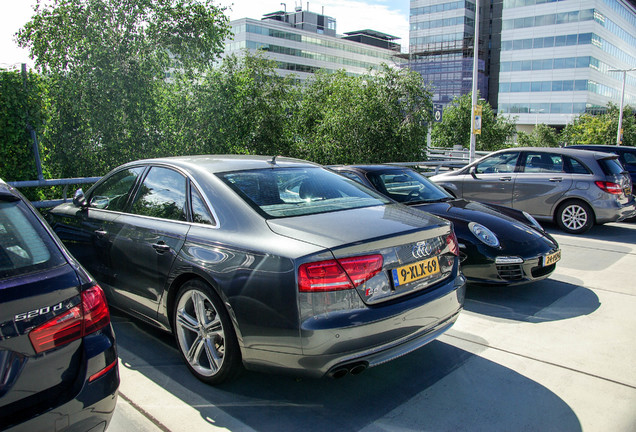 Audi S8 D4