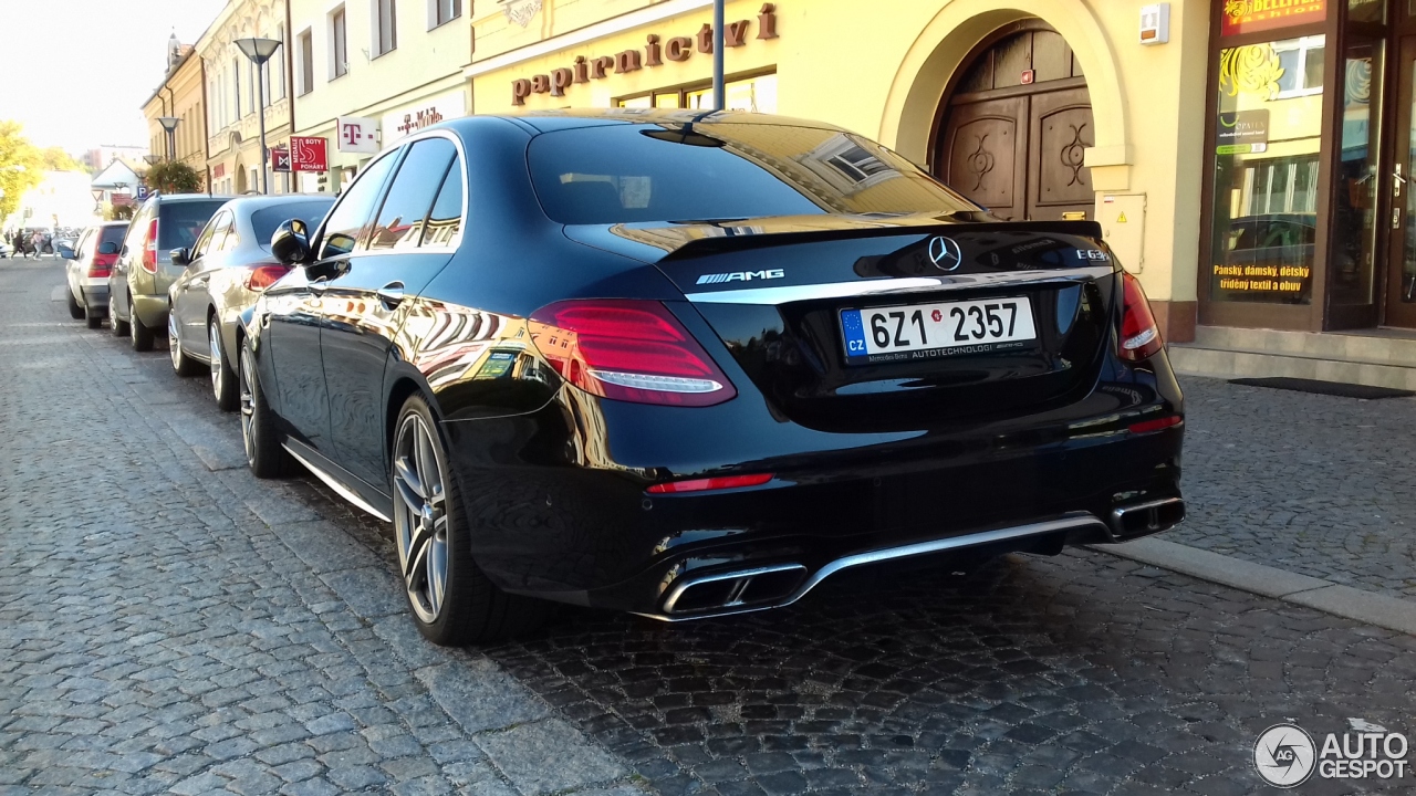 Mercedes-AMG E 63 S W213