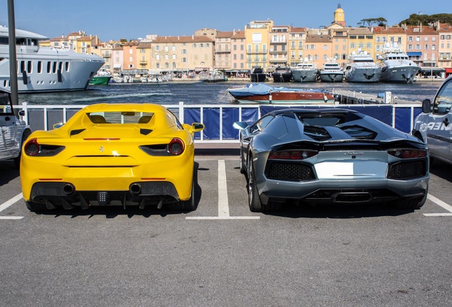 Lamborghini Aventador LP700-4 Roadster