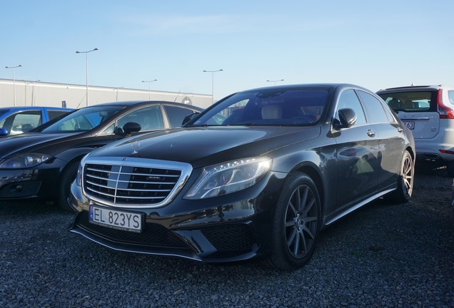 Mercedes-AMG S 63 V222