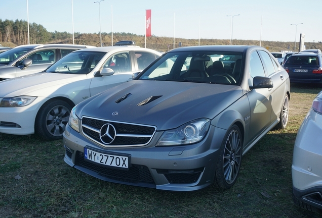 Mercedes-Benz C 63 AMG Edition 507