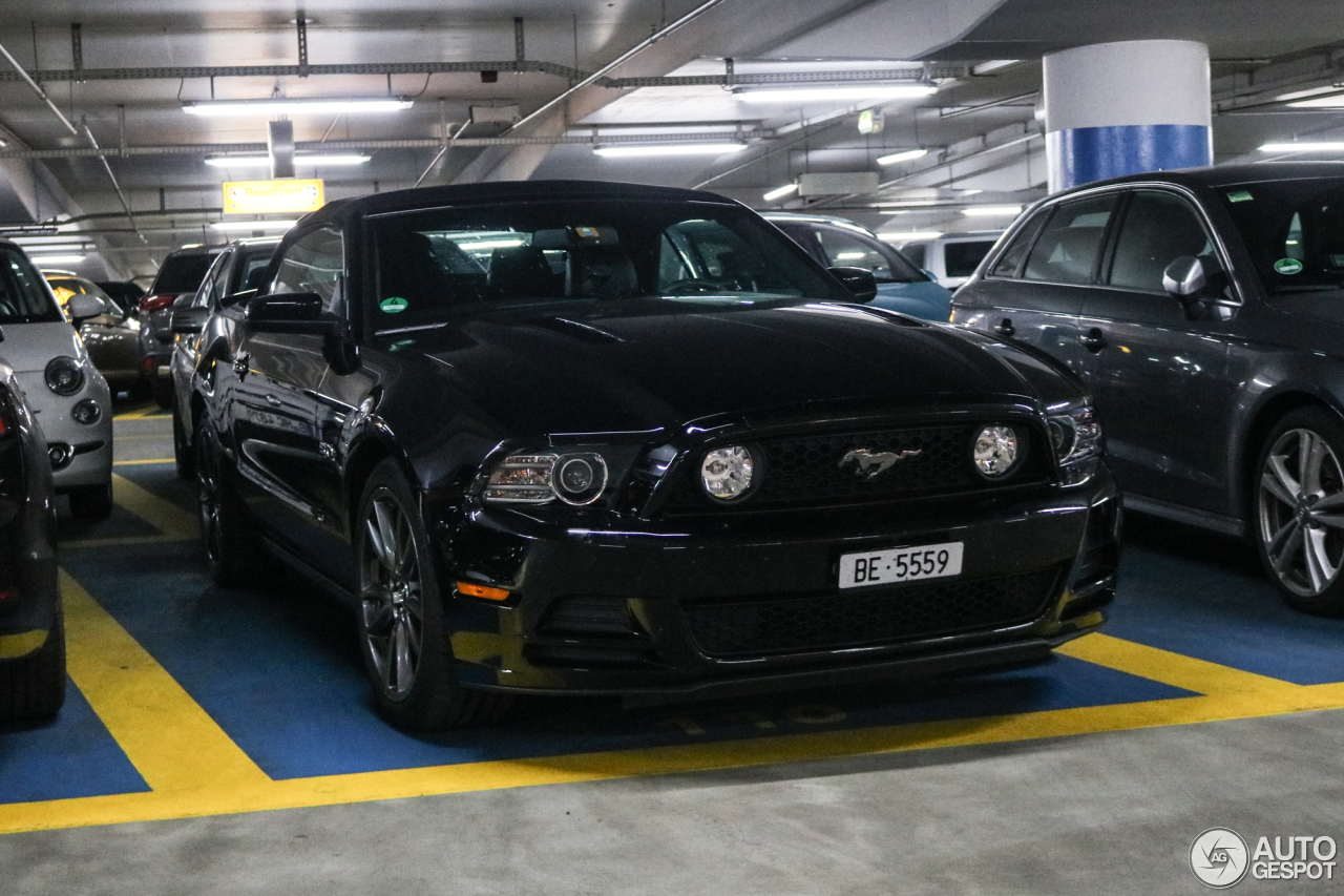 Ford Mustang GT Convertible 2013