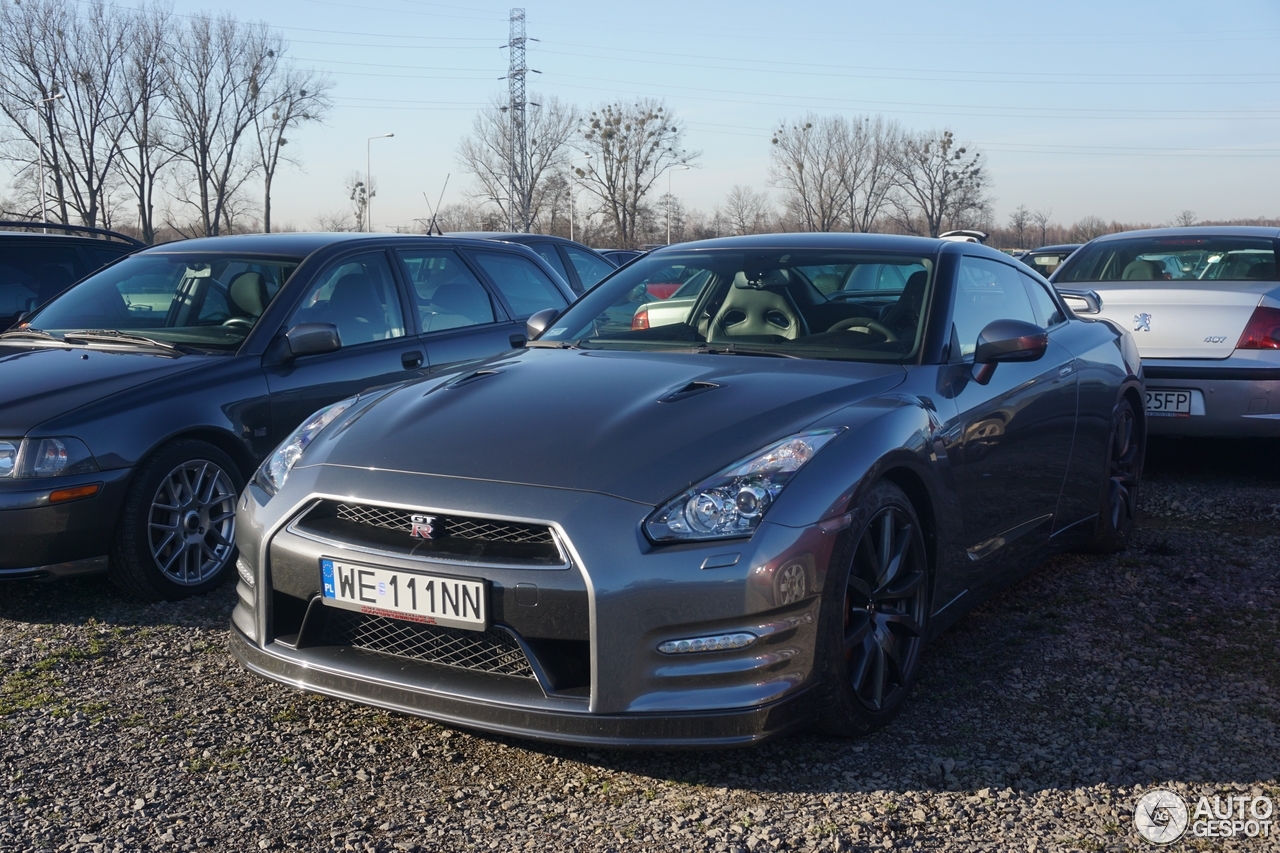 Nissan GT-R 2013