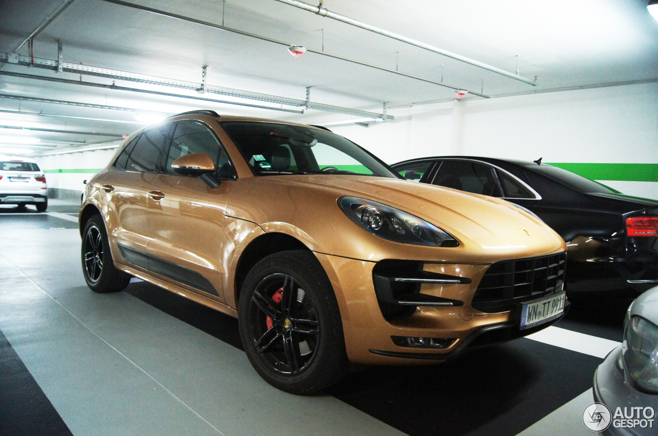 Porsche 95B Macan Turbo