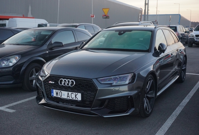 Audi RS4 Avant B9