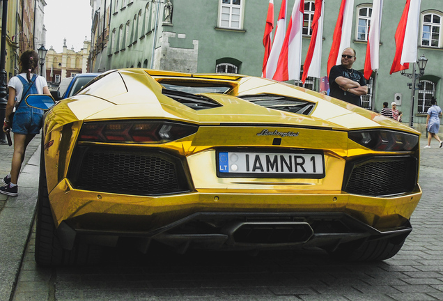 Lamborghini Aventador LP700-4 Roadster