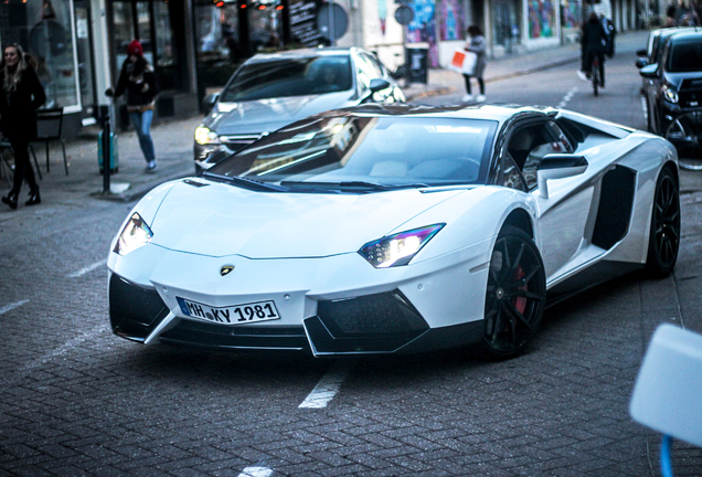 Lamborghini Aventador LP700-4 Roadster