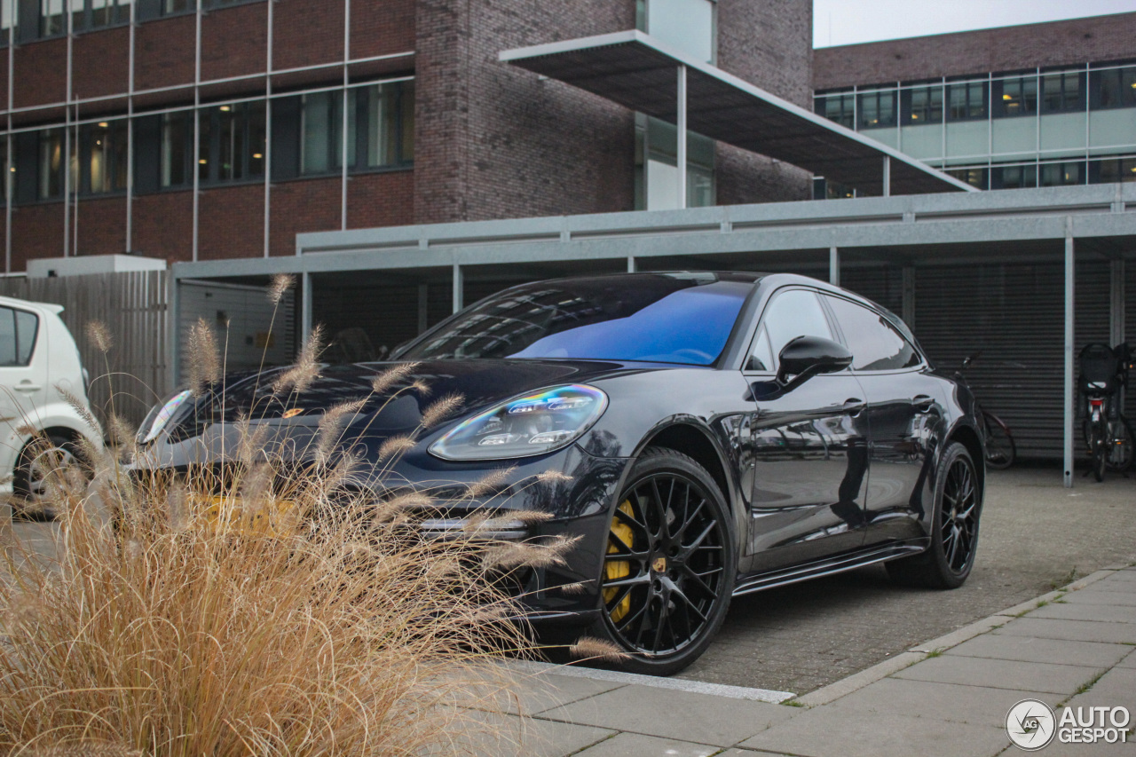 Porsche 971 Panamera Turbo Sport Turismo