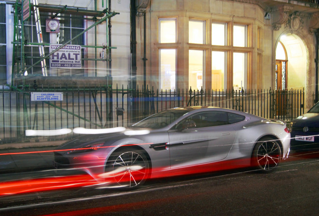 Aston Martin Vanquish 2013