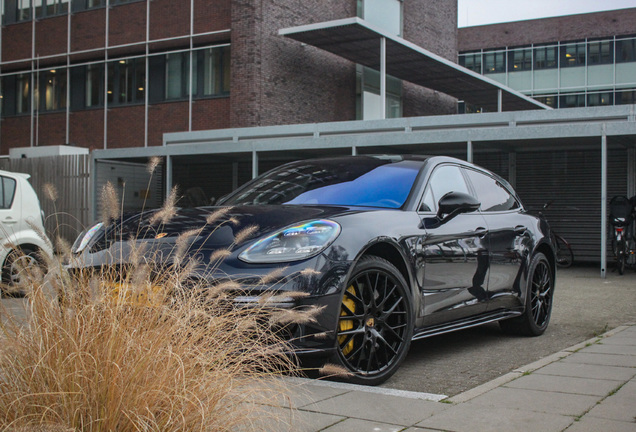 Porsche 971 Panamera Turbo Sport Turismo