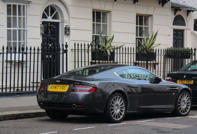 Aston Martin DB9