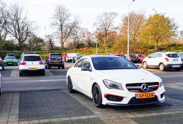 Mercedes-Benz CLA 45 AMG C117