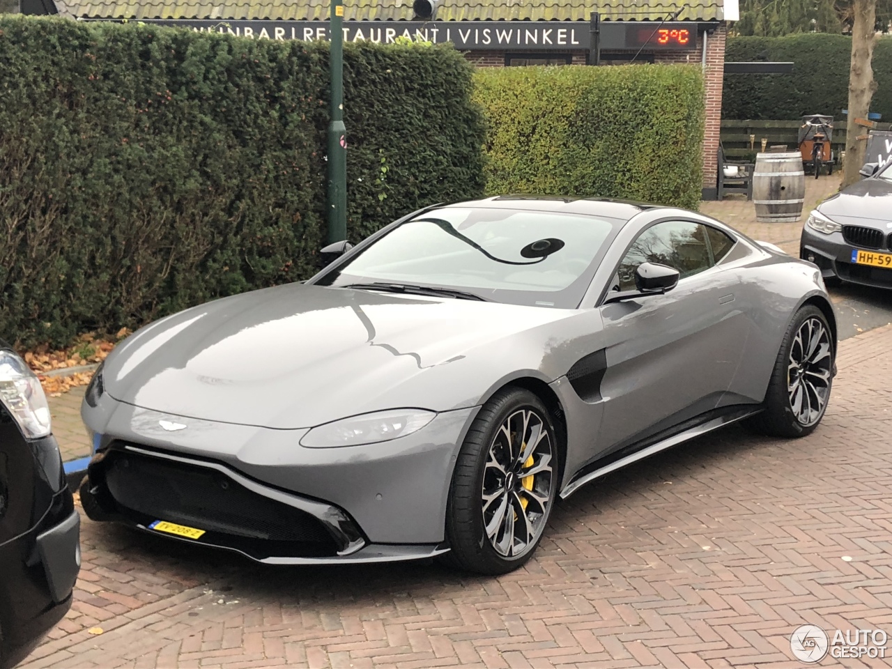 Aston Martin V8 Vantage 2018