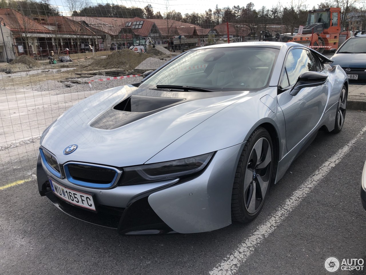 BMW i8