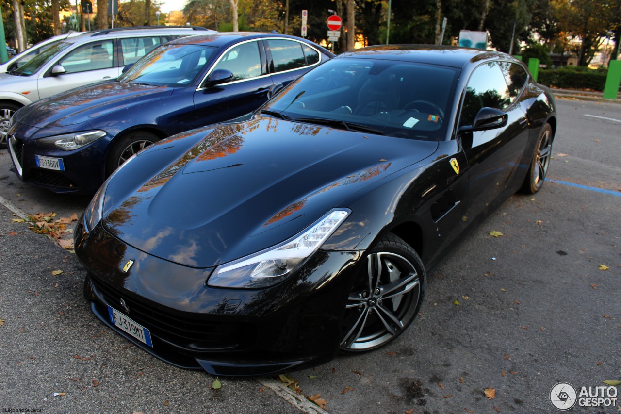 Ferrari GTC4Lusso