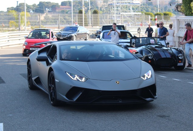 Lamborghini Huracán LP640-4 Performante