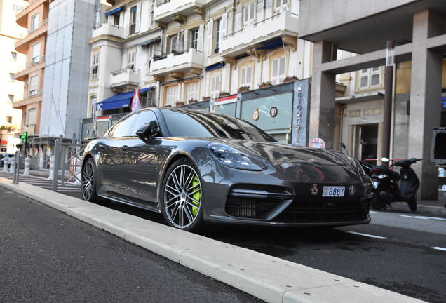 Porsche 971 Panamera Turbo S E-Hybrid