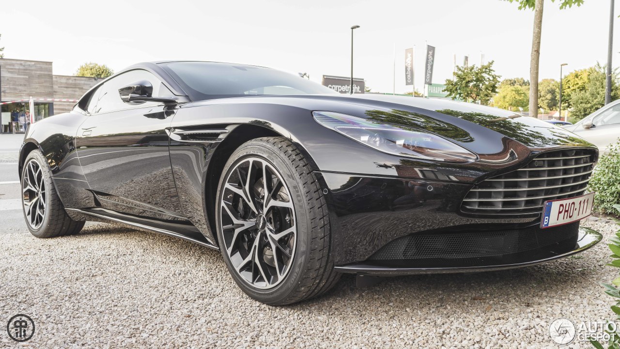 Aston Martin DB11 V8