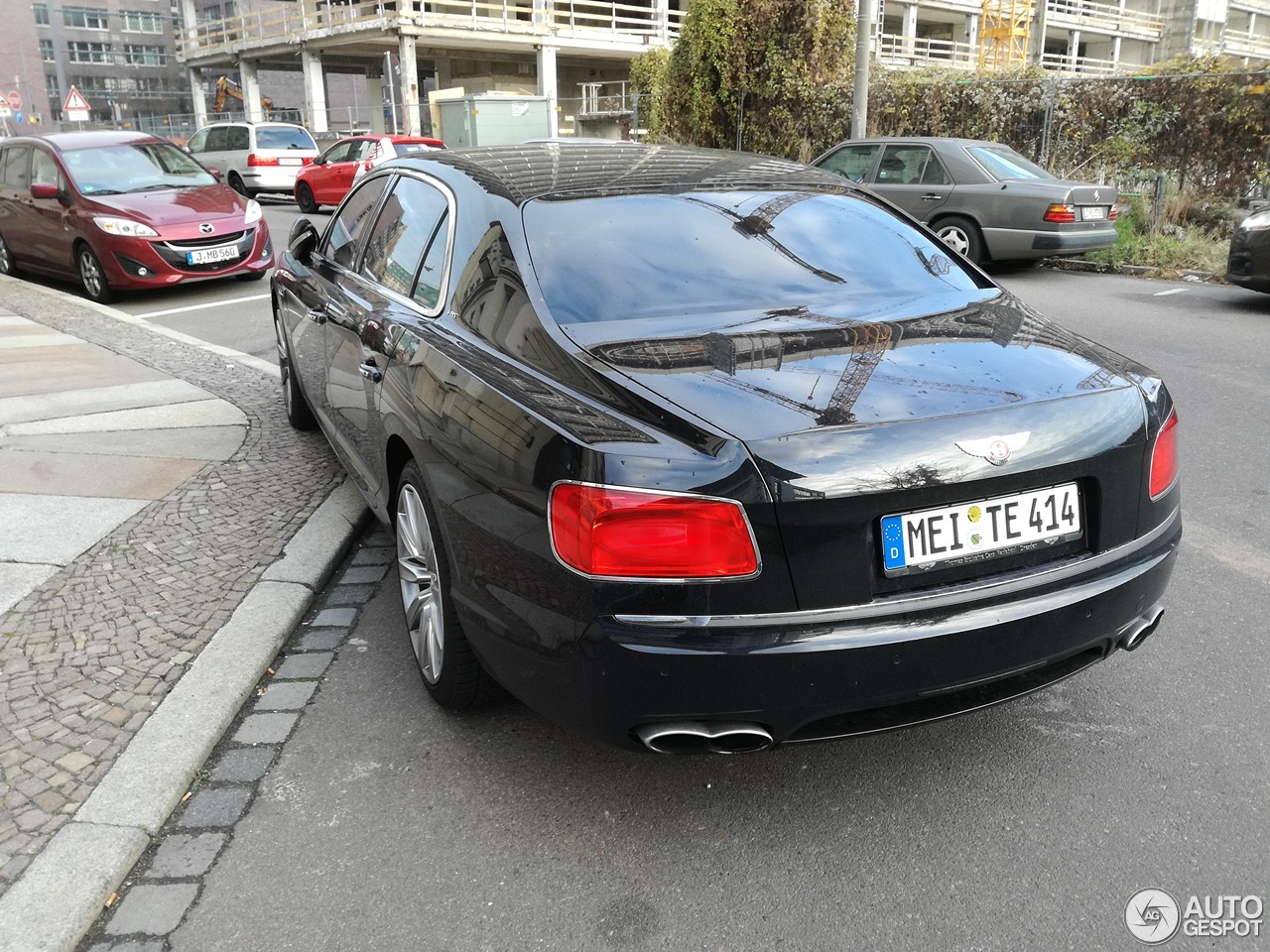 Bentley Flying Spur V8 S