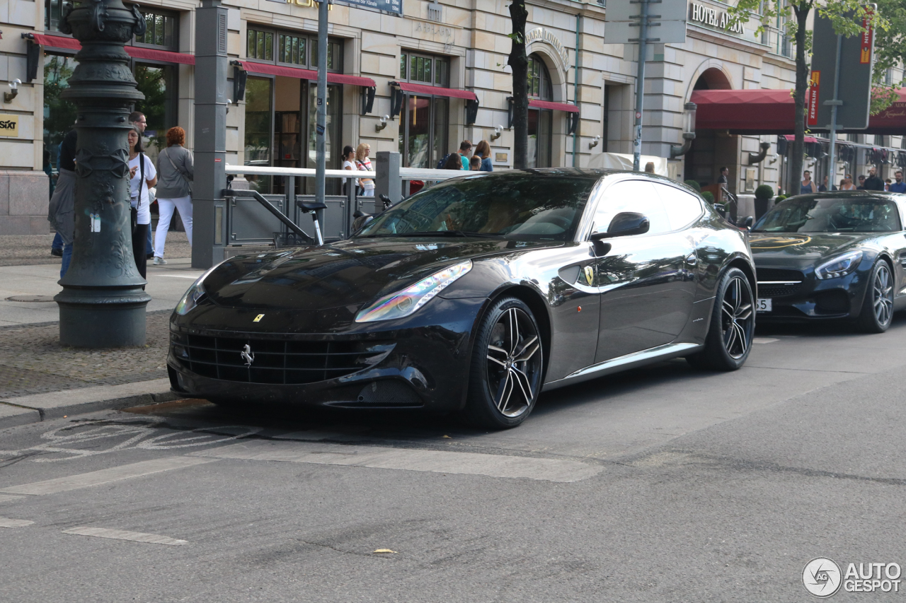 Ferrari FF