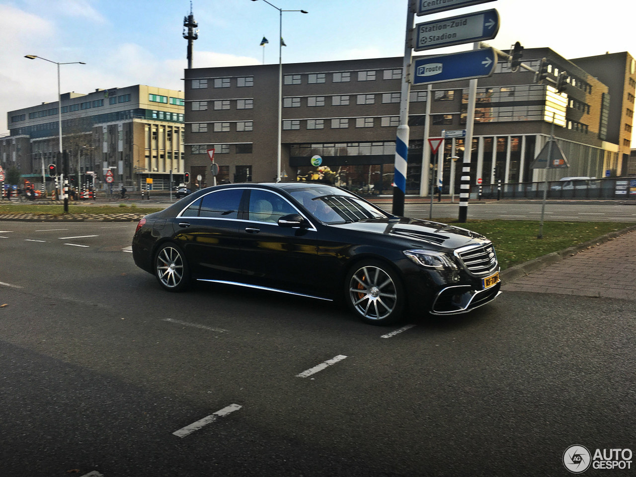 Mercedes-AMG S 63 V222 2017