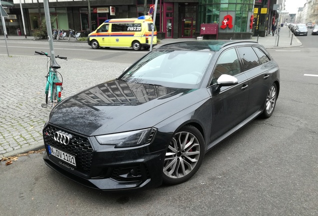 Audi RS4 Avant B9