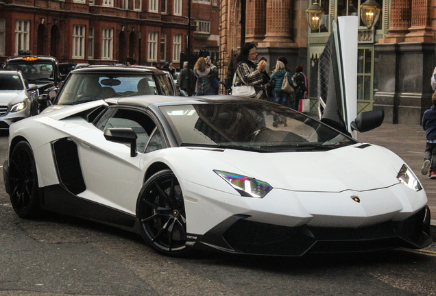 Lamborghini Aventador LP720-4 Roadster 50° Anniversario