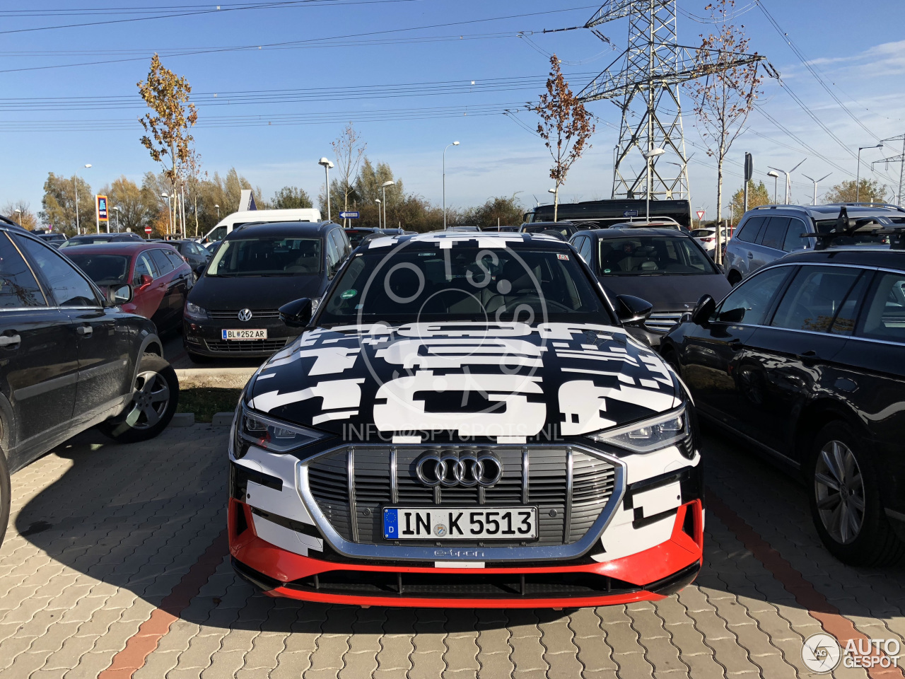 Audi E-tron quattro