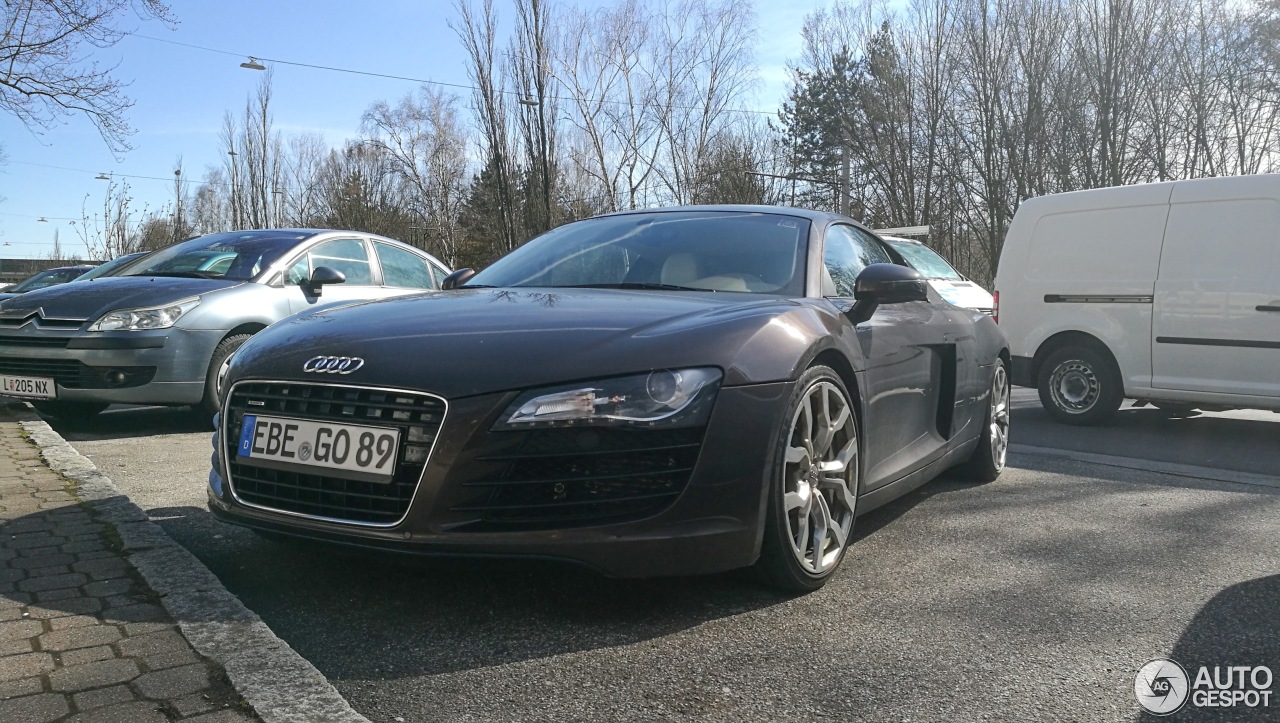 Audi R8