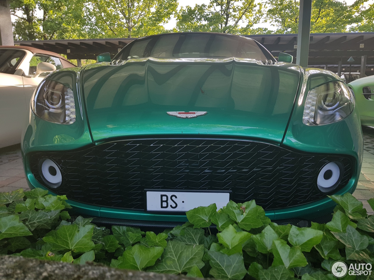 Aston Martin Vanquish Volante Zagato