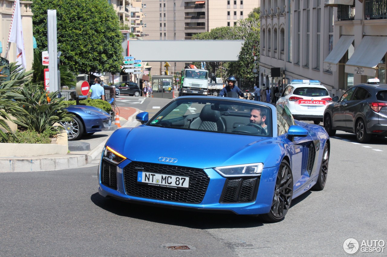 Audi R8 V10 Spyder 2016