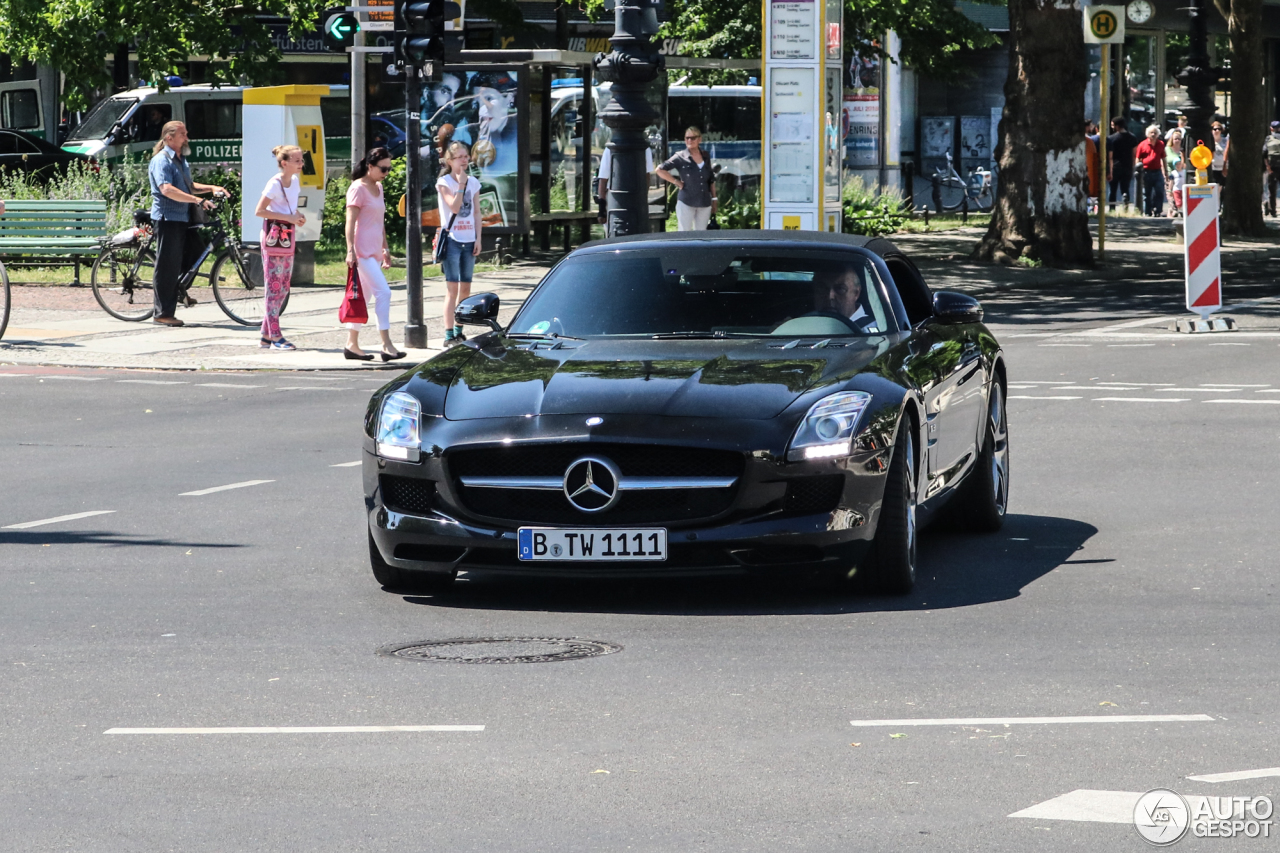 Mercedes-Benz SLS AMG Roadster