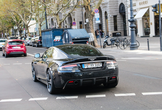 Aston Martin DBS Carbon Black Edition